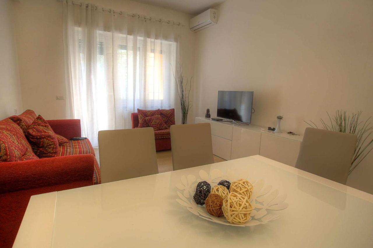 Apartamento Holiday Aroma Exterior foto